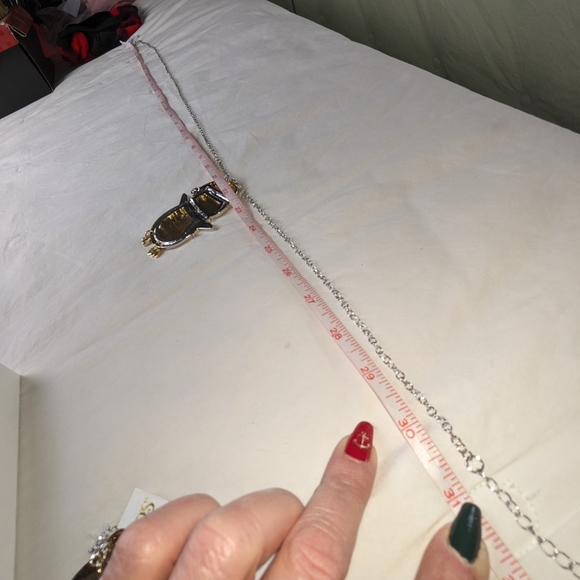 Howard's NWT Holiday Icon Christmas Santa necklace silver gold - Picture 12 of 15